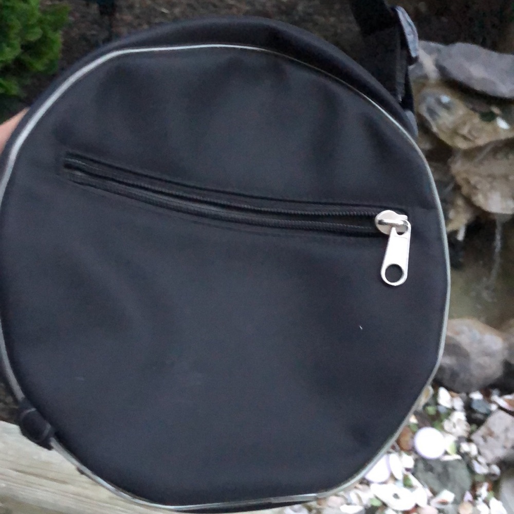 Crossbody - Picture 2 of 6